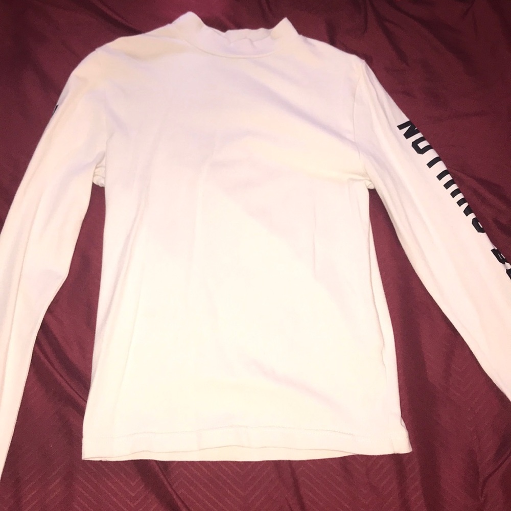 high neck tight fitted grahic t shirt